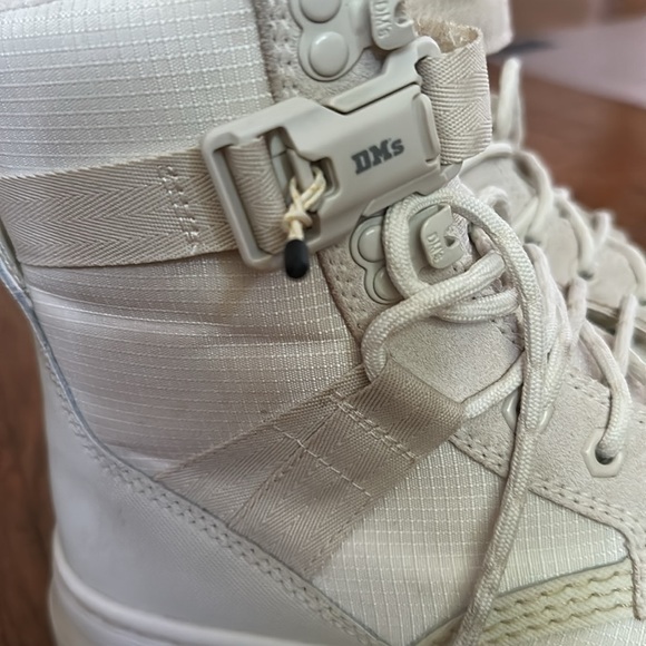 Dr. Martens Beige Combs Tech II boots sz 9W - Picture 4 of 7